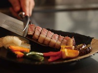 Kobe Beef - 10-Dish Course | 100-Min All-You-Can-Drink | ¥9,875⇒¥6,400 (All Incl.)
