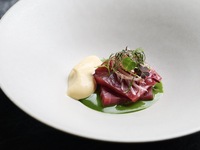 [Dinner: Seasonal Expression] A 6-course short menu featuring seasonal ingredients.