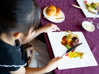 Sheraton Table Manners for KIDS