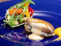 「活きアワビと厳選牛ロースステーキコース」　（ロース120g）