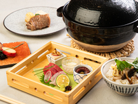 ［6/1〜］【乾杯スパークリング付き特別ランチ会席】真鯛の土鍋ごはんや岩中豚の陶板焼など　7品　4500円（税込）