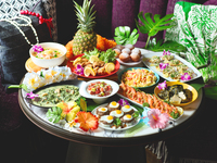 Hawaiian Festival Lunch Buffet (Saturdays and Sundays)