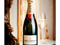 Reopening Commemoration Moe Chandon 20000 yen → 10,000 yen