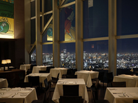 Chef's Signature 5品のコース + ワインペアリング付き
