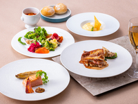[Sat, Sun, Holidays] Lunch Set B + 1 drink