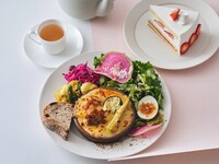 【デザート＆ドリンク付きのスペシャルランチ】若鶏と夏野菜のホワイトジンジャーグラタン