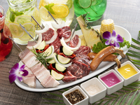 Sunset Beauty Grill Plate with Luxury Salad Bar & Dessert Buffet (per person)