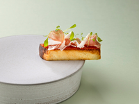Menu de saison 季節のフレンチコース（メイン黒毛和牛フィレ肉）　乾杯用１ドリンク付き