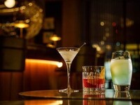 [Weekdays Only] Code Bar Happy Hour (90 minutes of free-flowing drinks) + French Fries (Half Size)