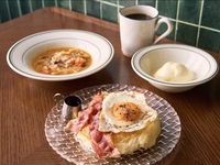 【BREAKFAST】朝食コース 特製スムージー付き 全3品 土日祝日限定
