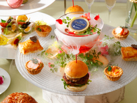 【AMBAR NIGHT AFTERNOON TEA】ピーチブランシュアフタヌーンティー