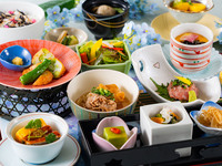 WEB予約限定（6/11～6/19平日のみ）「みやま御膳」に「根室産蒸しタラバ蟹」付！
