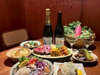 [Early Dinner - Limited to 5 PM] A course featuring Hiroshima Wagyu beef, Japanese seafood, and Japanese wine.