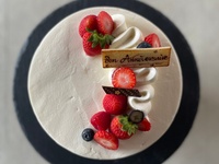 【7月より】苺のホールケーキ 15㎝