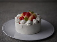 季節のショートケーキ 桃 丸型 4名様分【 ¥4,300円(税別) 】