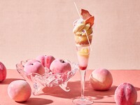 【土日祝/お盆】「メッセージプレート&パスタ付き大人のご褒美パフェ」涼しげな透明感　みずみずしい桃を贅沢に～Peach～