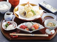 天妇罗定食＋免费单杯饮料＜仅限平日午餐＞