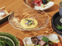 【Table Seating – Lunch Kaiseki Course “Sui Rin”】 An 8-course kaiseki menu featuring seasonal appetizers, sashimi, and domestic beef.