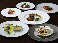 【Menu Deux mil】シェフのスぺシャリテ　6皿のコース【選べるドリンク2杯付き】（9/1～）