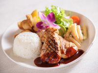 WEBハワイアンカフェ　グリルBBQチキン　（テーブル席）