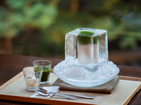 [Tea Time] Iced matcha latte in an "Ice Bowl" 