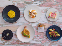 【LUNCH】Prés de L’ASコース(季節の食材を使用したランチフルコース全7品)