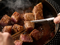 【Zum 1. Jahrestag der Eröffnung】 Sukiyaki mit Rinderfilet von Matsusaka-Rind