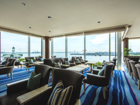 [Online exclusive/Window seat guaranteed] Sparkling wine with toast Shine Muscat, afternoon tea featuring Shine Muscat and pears, plus 25 types of free coffee | 8,700 yen