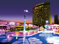 【NEW】【Student Discount U24】Adults 【Night Pool Admission + 1 Free Drink】 July/September, Saturdays