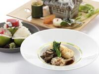 【Dinner with Free Flow】A signature kaiseki featuring seasonal delicacies to fully enjoy the charm of “En~Yukuri~” and “Japanese Cuisine En”. 9 courses + 2 hours of free flow