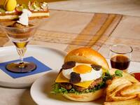 【平日限定10食】トリュフのお月見バーガー＆パフェ＆カフェフリー（平日）