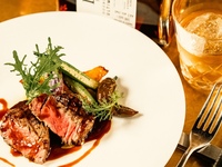 【EN】【TS】【Wagyu × Yamazaki Limited Edition】 A limited course featuring luxurious ingredients like caviar and lobster paired with Wagyu beef. Consists of 5 dishes total, plus a White Oak Highball and two drinks: Limited Edition Yamazaki or Hibiki!