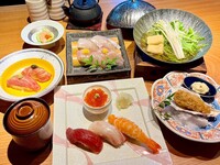Starting 9/1: [~Autumn Delicacies~ Autumn Cosmos Lunch] Choose your meal! Options include: Edomae sushi with “simmered fall bream and shiso sea bream in yuzu broth” and “rice bowl with salmon roe and 3 pieces of Edomae sushi.” Special weekday price: 2,800 yen.