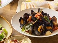 [Sat, Sun, Holidays from Sep to Nov: 90-minute sessions / 1 drink included] Autumn Antipasti & Dessert Buffet