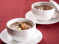 【上海蟹フェア】上海蟹の濃厚白湯スープ　富嶽白鶏とともに　9/1～11/30