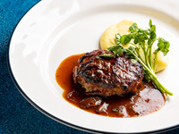 【GRILLコース】贅沢なお肉を選ぶ、ご褒美ランチ