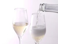 [Option] Glass of Champagne