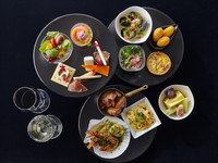 [Weekday-only offer until late August] Party package to enjoy at the hotel lounge [Seating assigned; 2-hour duration]