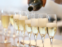 [Drink Option] 1 glass of sparkling wine +1,000 yen