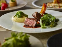 【TS】【秋の季節のランチ】旬の鮮魚や葡萄など季節の食材 栗といちじくのデザート メイン米澤豚の全５皿コース（乾杯酒付き）(9/1 〜)