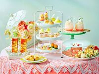 【★土日祝：～8/29・30迄限定★】桃とメロンづくしのバカンス・アフタヌーンティー（2時間カフェフリー7/1～）