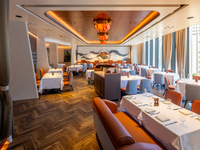 Dinner with open bar: ¥5,000 → ¥4,000