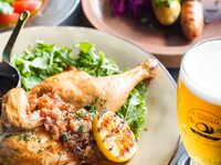 【週末15時までの限定】前菜からメインまで！お得に楽しむランチタイムコース【人気の「RIO Brewingのビール」含む2種２時間飲み放題付き】