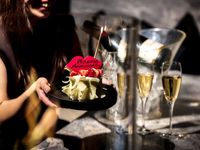 【DinnerTime】”Anniversary Dinner Course” Shear plan5品×ホールケーキ
