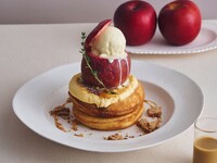 [Starting 9/2] Drink Set / Pancakes with whole apple and burnt crème brûlée, Earl Grey custard sauce
