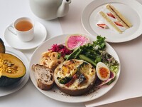 【デザート＆ドリンク付きのスペシャルブランチ】かぼちゃとベーコンのホワイトクリームグラタン