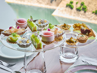 【Patina Dining Days】A fruit-themed afternoon tea adorned with peaches and Shine Muscats ★10% discount on advance-payment plans, weekdays only★
