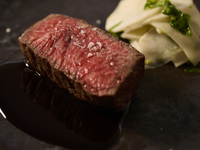 9/17 onwards: [Chef’s Lunch Course] A luxurious 6-course meal featuring Wagyu beef and autumn delicacies.
