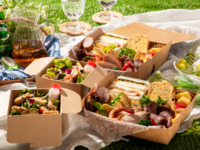 [Limited time: Sept 15–Nov 30] 1 Picnic Box set (serves 2) ★ Oval Point Program member price