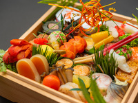【11/30まで早期特典付き】日本料理「木の花」 特製おせち 2027【二段重】〈4人前〉
